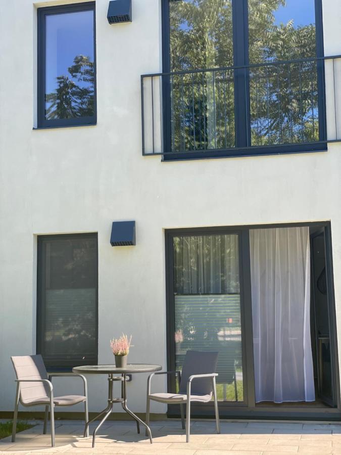 Divas Laivas With A Terrace Apartment